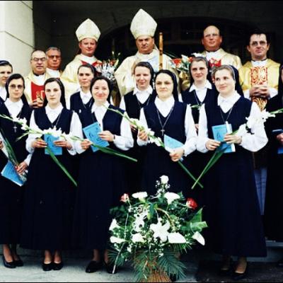 31 mai: Opt tinere au spus un da definitiv lui Cristos
