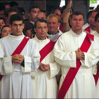 29 iunie: Sfinţiri de preoţi
