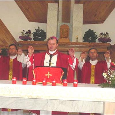 13 iulie: Mirul în Parohiile Dofteana şi Moineşti
