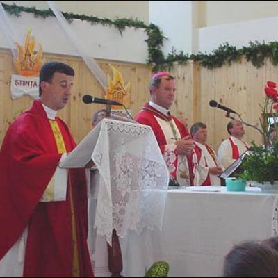 13 iulie: Mirul în Parohiile Dofteana şi Moineşti