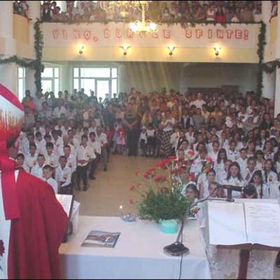 13 iulie: Mirul în Parohiile Dofteana şi Moineşti