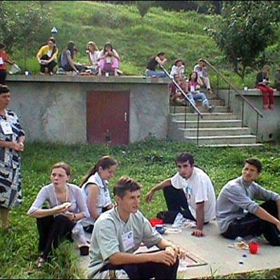 2-4 august: 10 ani împreună... Sare şi lumină!