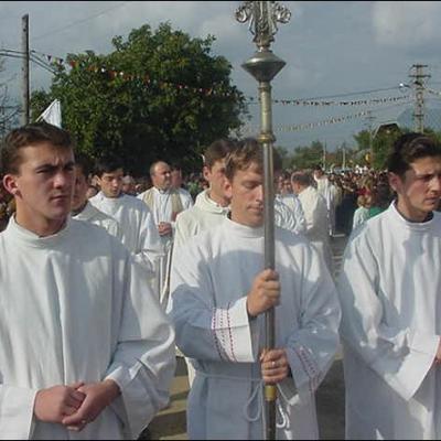 28 septembrie: Sfinţire de biserică la Săbăoani