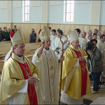 28 septembrie: Sfinţire de biserică la Săbăoani