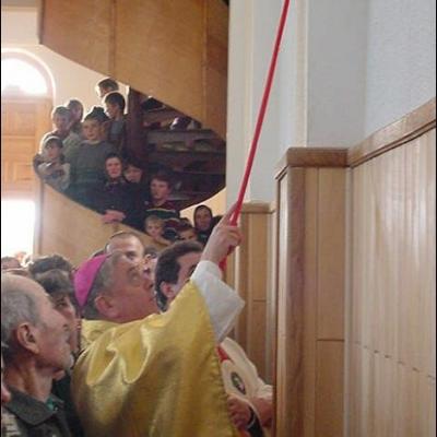 28 septembrie: Sfinţire de biserică la Săbăoani