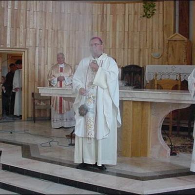 28 septembrie: Sfinţire de biserică la Săbăoani