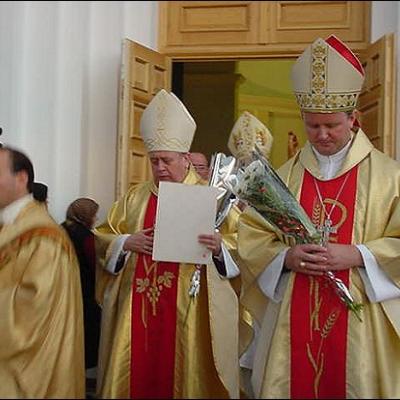 28 septembrie: Sfinţire de biserică la Săbăoani