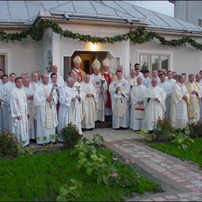 28 septembrie: Sfinţire de biserică la Săbăoani