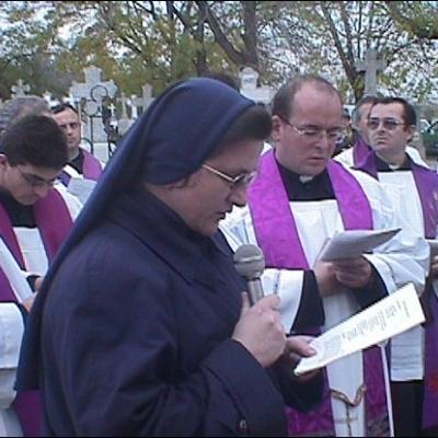 2 noiembrie: Rugăciuni pentru cei răposaţi