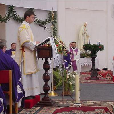 15 decembrie: Sfinţire de diaconi la Iaşi
