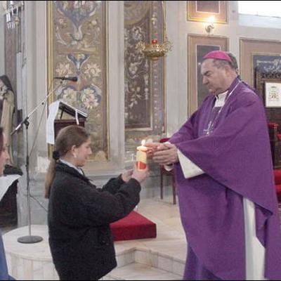 20 decembrie: Distribuirea Luminii Păcii de la Betleem
