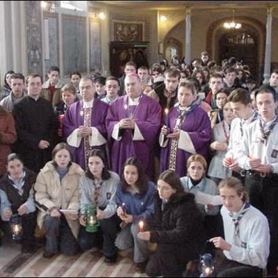 20 decembrie: Distribuirea Luminii Păcii de la Betleem