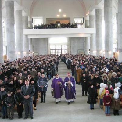 Vizită canonică în Parohia 'Fericitul Ieremia' din Bacău