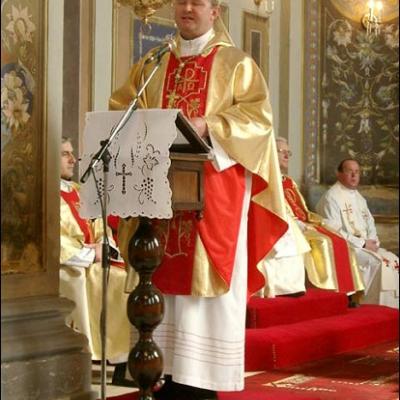 Cinci noi membre ale Institutului Diecezan "Slujitoarele lui Cristos, Marele Preot"