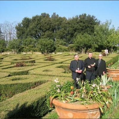 4 aprilie: Lansare de carte la Radio Vatican
