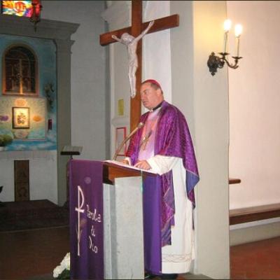 4 aprilie: Lansare de carte la Radio Vatican