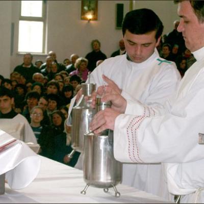 Liturghia crismei la Bacău