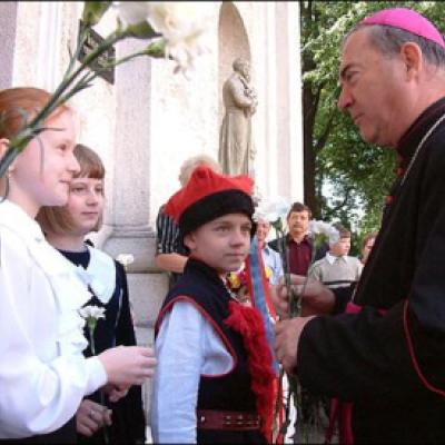 Polonezii sărbătoriţi la Suceava