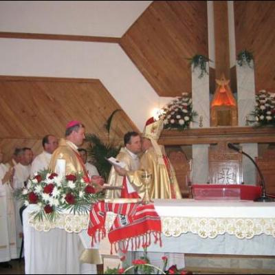 Sfinţire de biserică la Dofteana