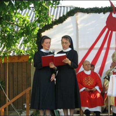 Inaugurarea unei case pentru surori la Raducăneni