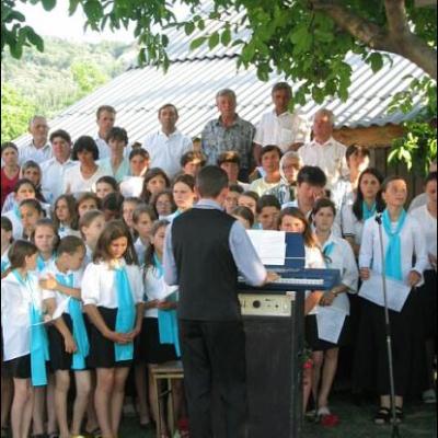 Inaugurarea unei case pentru surori la Raducăneni