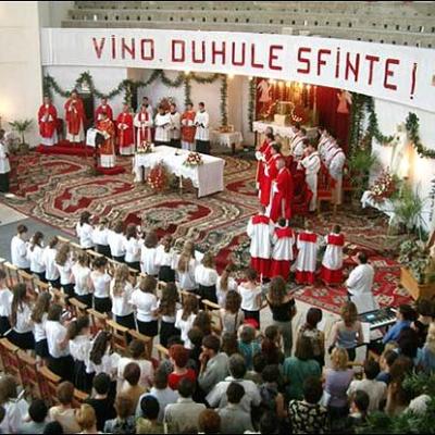 Administrarea Mirului în Parohia "Adormirea Maicii Domnului" din Iaşi