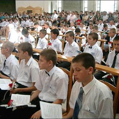 Administrarea Mirului în Parohia "Adormirea Maicii Domnului" din Iaşi