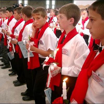 Administrarea Mirului în Parohia "Adormirea Maicii Domnului" din Iaşi