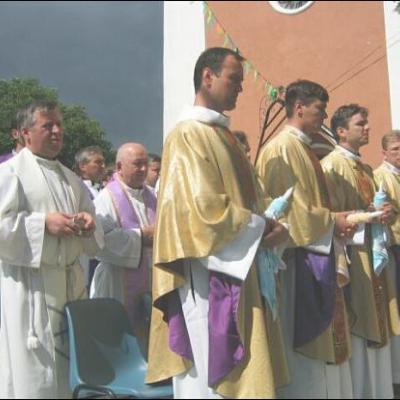 A trecut la Domnul