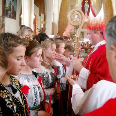 Administrarea Mirului în Parohia Pârgăreşti