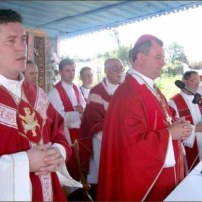 Administrarea Mirului în Parohia Sărata
