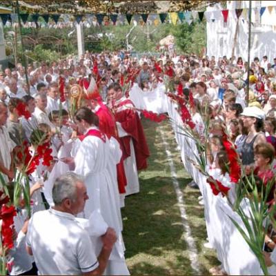 Administrarea Mirului în Parohia Sărata