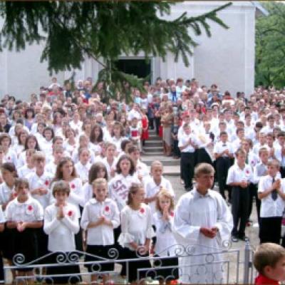 Administrarea Mirului în Parohia Ploscuţeni