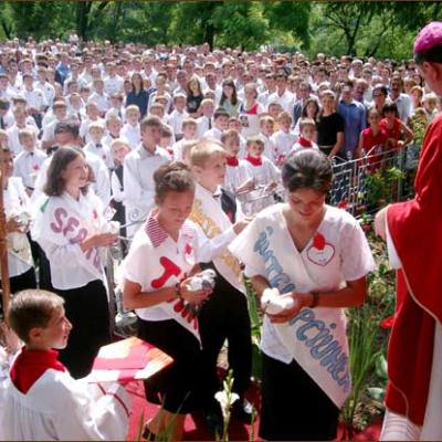 Administrarea Mirului în Parohia Ploscuţeni