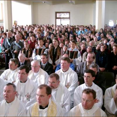 Consacrarea altarului şi a bisericii din Răducăneni