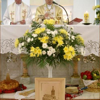 Consacrarea altarului şi a bisericii din Răducăneni