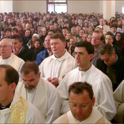 Consacrarea altarului şi a bisericii din Răducăneni