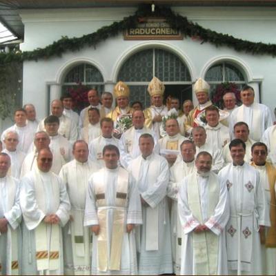 Consacrarea altarului şi a bisericii din Răducăneni