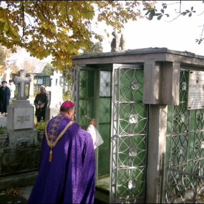 Rugăciuni pentru cei răposaţi