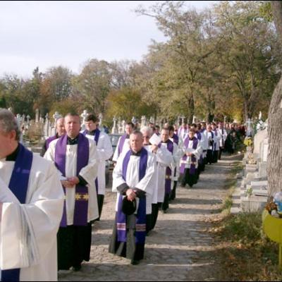 Rugăciuni pentru cei răposaţi