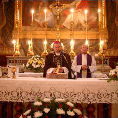 Iaşi: Liturghie cu recviem pentru pr. Petru Gabor