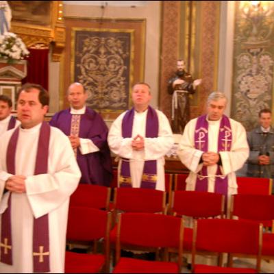 Iaşi: Liturghie cu recviem pentru pr. Petru Gabor