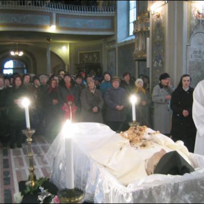 Iaşi: Liturghie cu recviem pentru pr. Petru Gabor