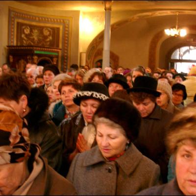 Iaşi: Liturghie cu recviem pentru pr. Petru Gabor
