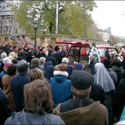 Iaşi: Liturghie cu recviem pentru pr. Petru Gabor