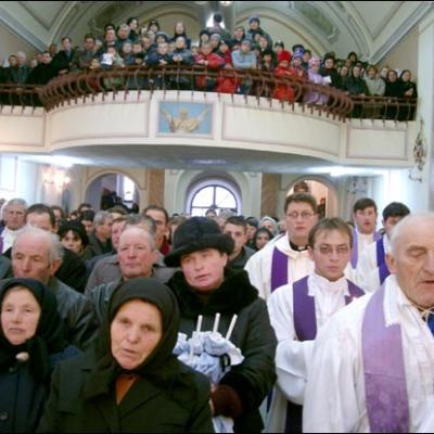 Iugani: Înmormântarea pr. Petru Gabor