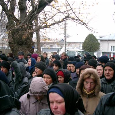 Iugani: Înmormântarea pr. Petru Gabor
