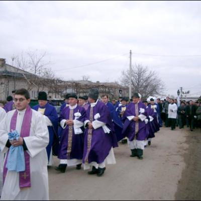Iugani: Înmormântarea pr. Petru Gabor