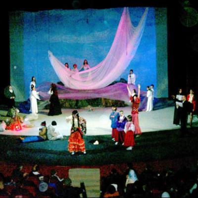 Iaşi: Spectacolul - Un copil deosebit
