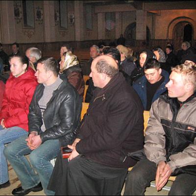 Vizită pastorală în Parohia Cireşoaia